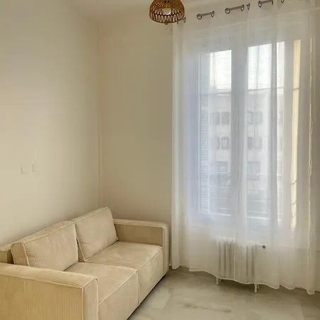 Havre De Paix A نيس